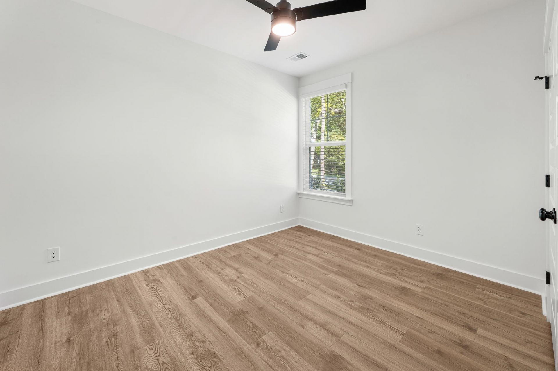 5000 Huckleberry Ln. Photo 9