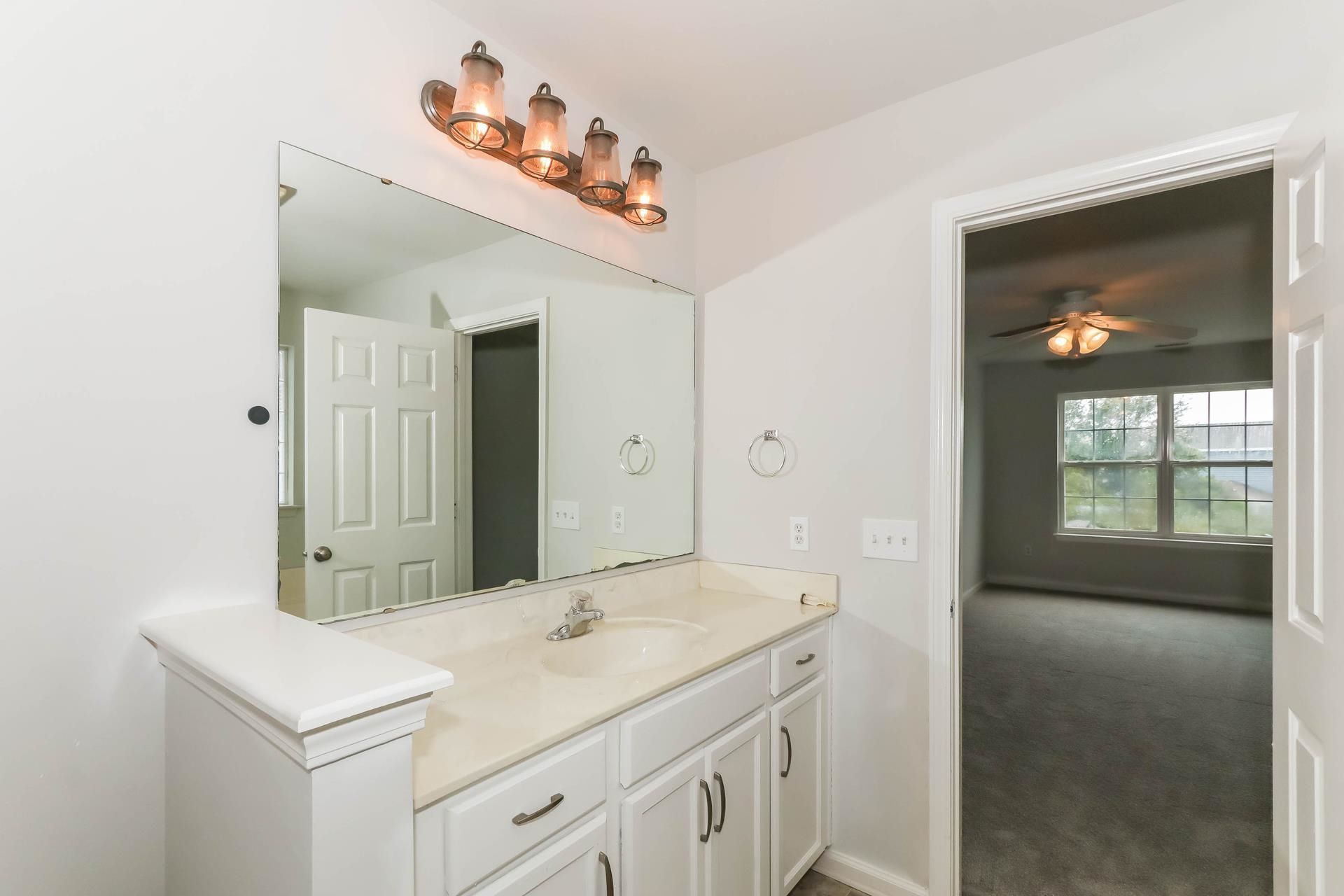 7044 Birnamwood Ct. Photo 11