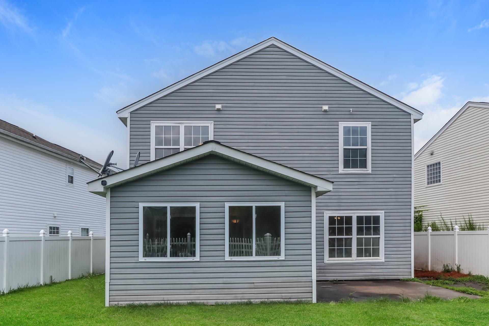7044 Birnamwood Ct. Photo 5