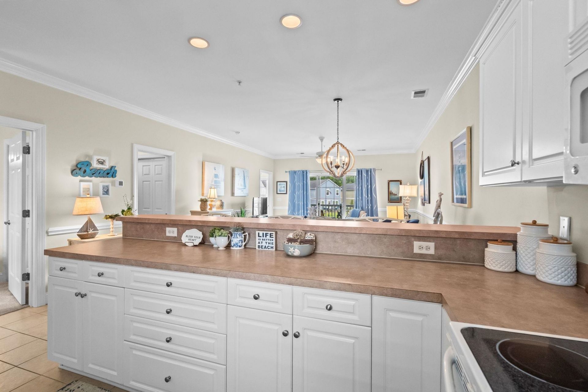 4136 Hibiscus Dr. Photo 10
