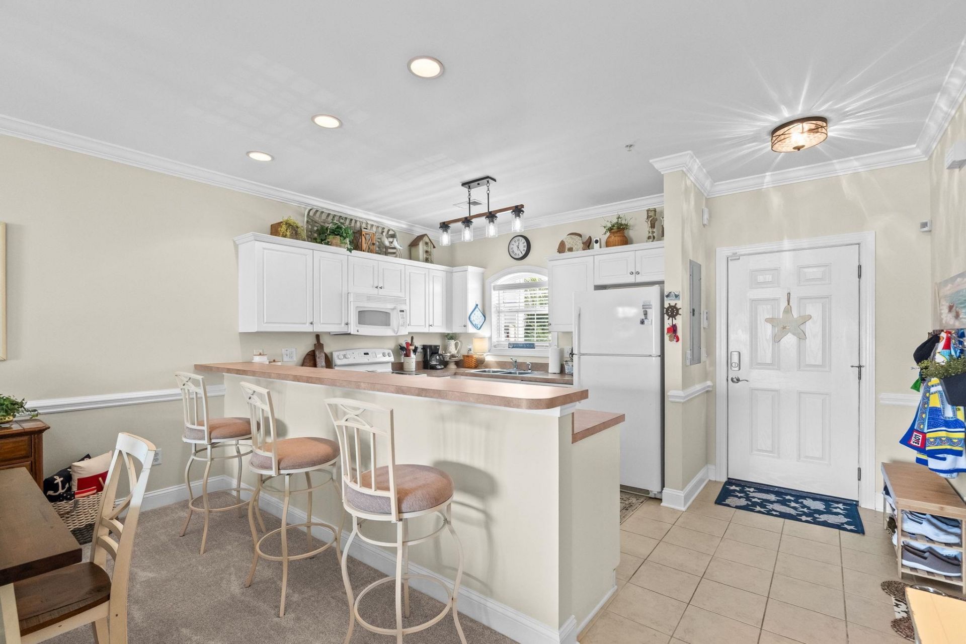 4136 Hibiscus Dr. Photo 5