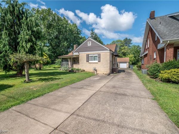 110 S Hazelwood Avenue , Youngstown, OH 44509