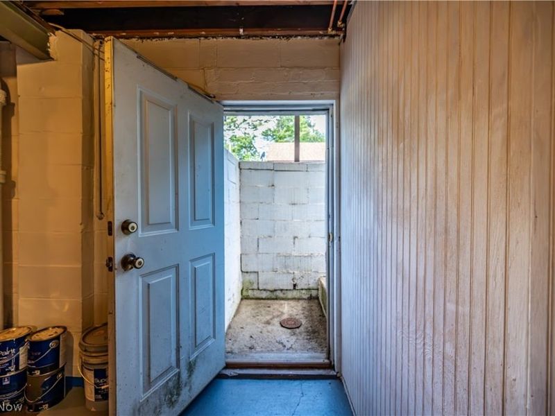 110 S Hazelwood Avenue , Youngstown, OH 44509 Photo 37