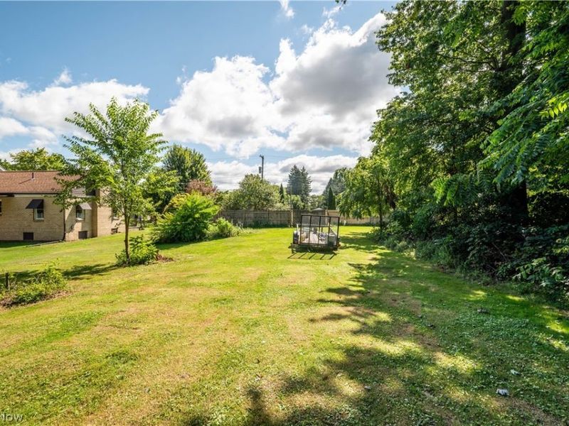 110 S Hazelwood Avenue , Youngstown, OH 44509 Photo 43