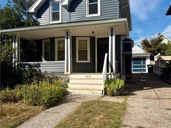 1421 Rio Street , Lakewood, OH 44107