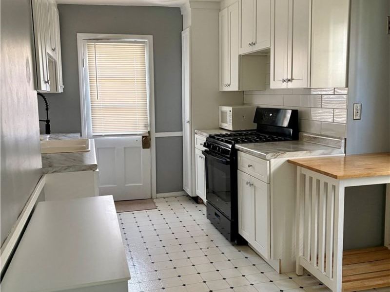 1421 Rio Street , Lakewood, OH 44107 Photo 7
