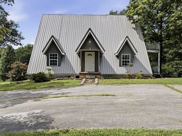 168 Halfway Road , Scottsville, KY 42164