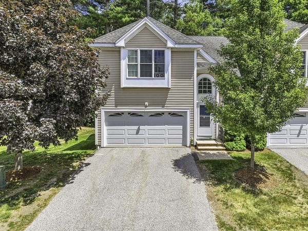 13 Knowlton Cir, Unit 13, Upton, MA 01568