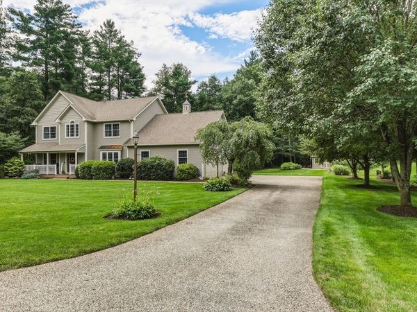 2 Bayberry Ln, Hadley, MA 01035