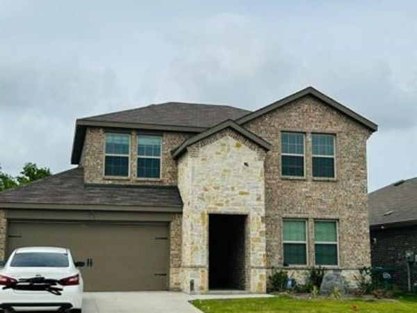2117 Rustling Oaks Drive, Denton, TX 76209