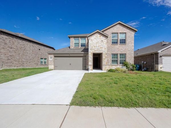 2117 Rustling Oaks Drive, Denton, TX 76209