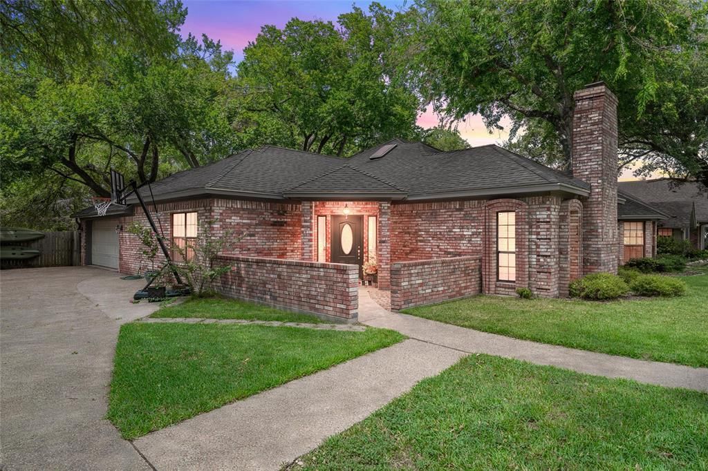 9605 Oak Springs Drive, Woodway, TX 76712 Main Photo