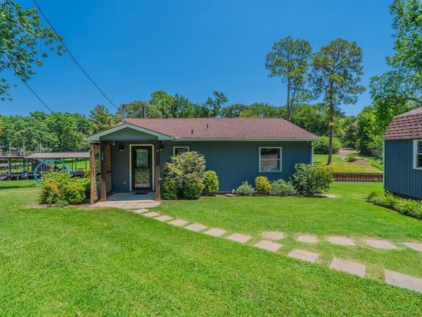 114 Baywood Boulevard, Mabank, TX 75156