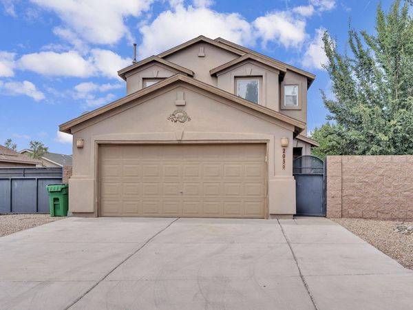 203 Derramadera Avenue NE, Albuquerque, NM 87113