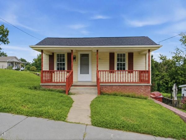820 Montgomery Street, Johnson City, TN 37604