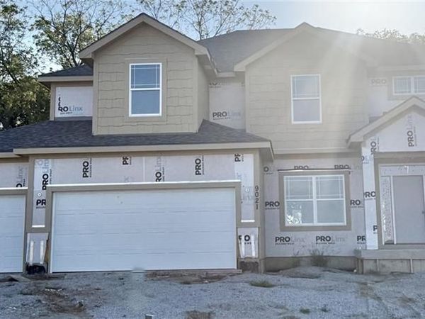 9021 N Colorado Avenue, Kansas City, MO 64156