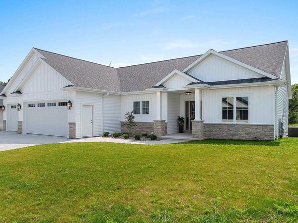 4049 BRUSSELS WAY, Howard, WI 54313