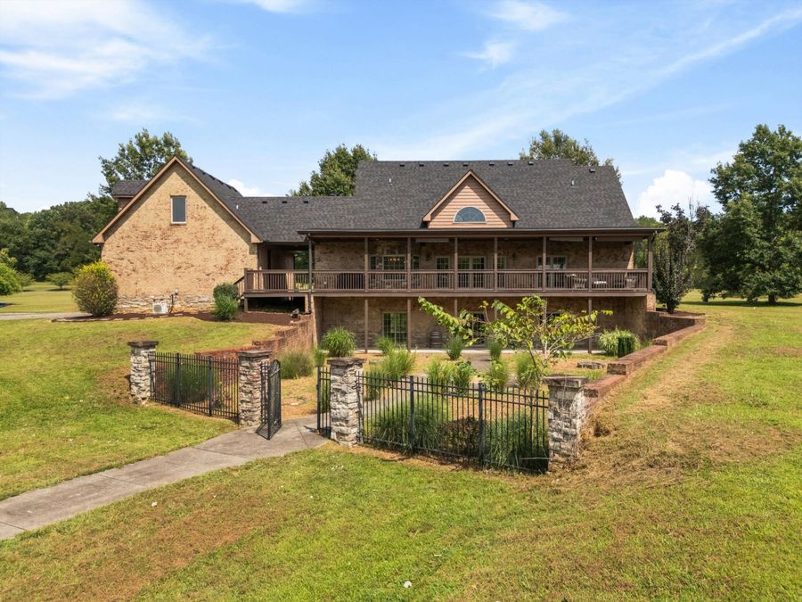 Property Image 8