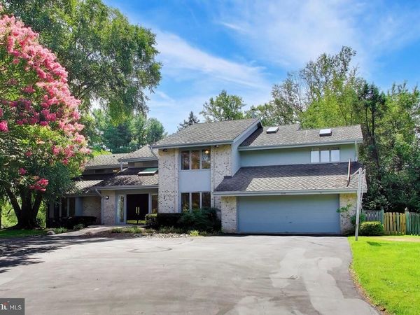 1 MONTERRA COURT , ROCKVILLE, MD 20850