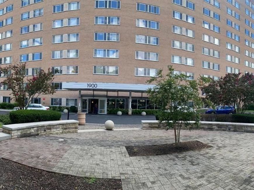 1900 Lyttonsville Road , Unit 914, Silver Spring, MD 20910 Main Photo