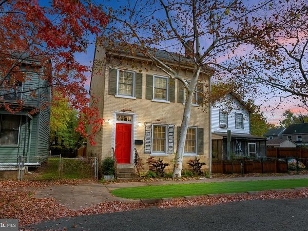 305 PRINCE EDWARD STREET, FREDERICKSBURG, VA 22401