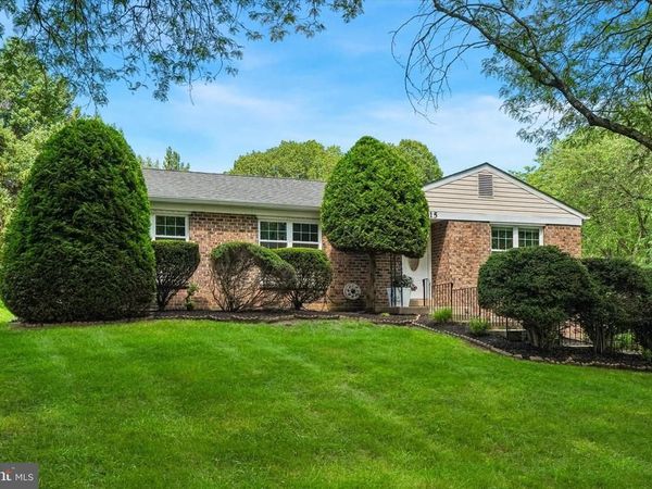 115 PLEASANT HILL ROAD, CHELTENHAM, PA 19012