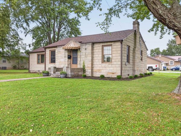 1201 W Warren Street, Mitchell, IN 47446