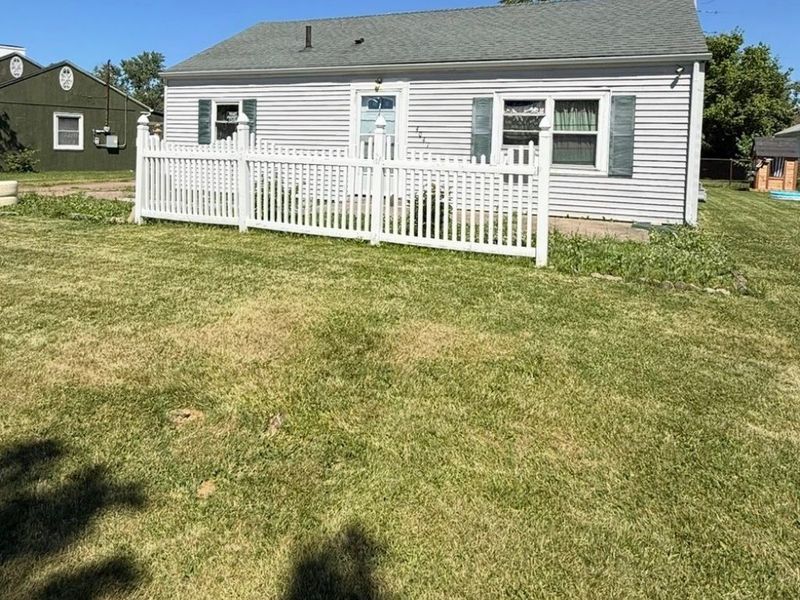 4047 Tacoma Avenue, Lorain, OH 44055 Photo 3