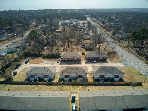 5732 Camp Robinson Road , North Little Rock, AR 72118