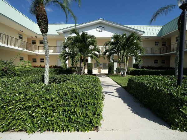 32 COLONIAL CLUB Drive, Unit 102, Boynton Beach, FL 33435