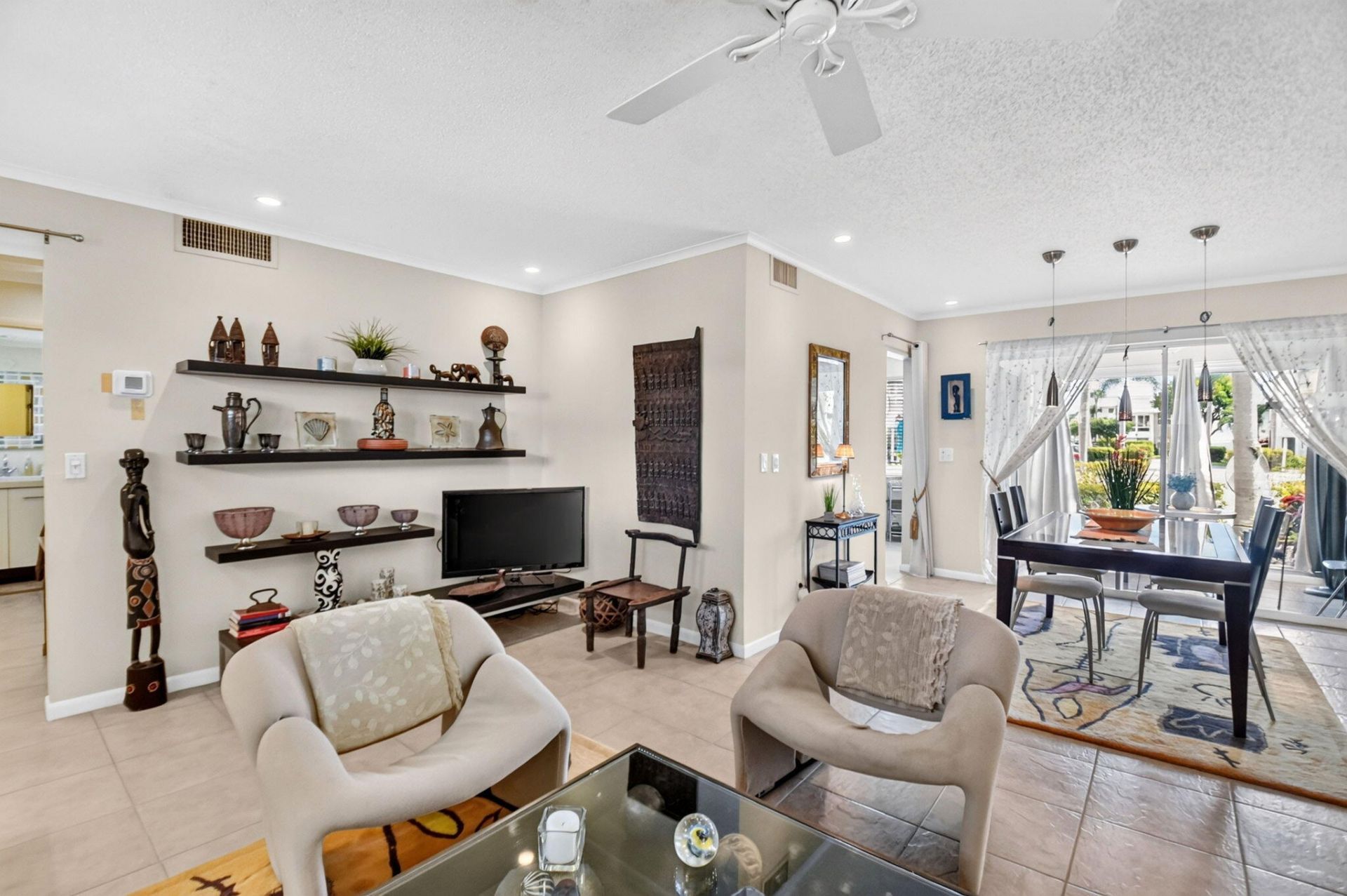 32 Colonial Club Drive, Unit 102, Boynton Beach, FL 33435 Photo
