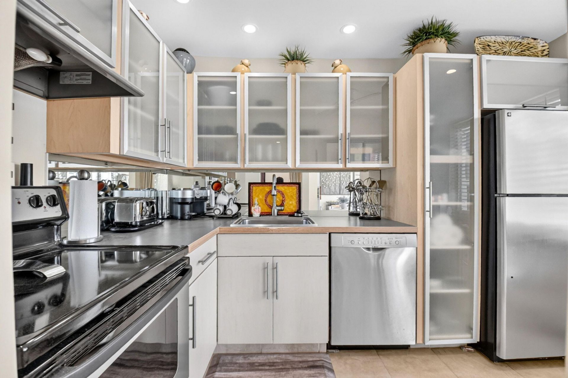 32 Colonial Club Drive, Unit 102, Boynton Beach, FL 33435 Photo