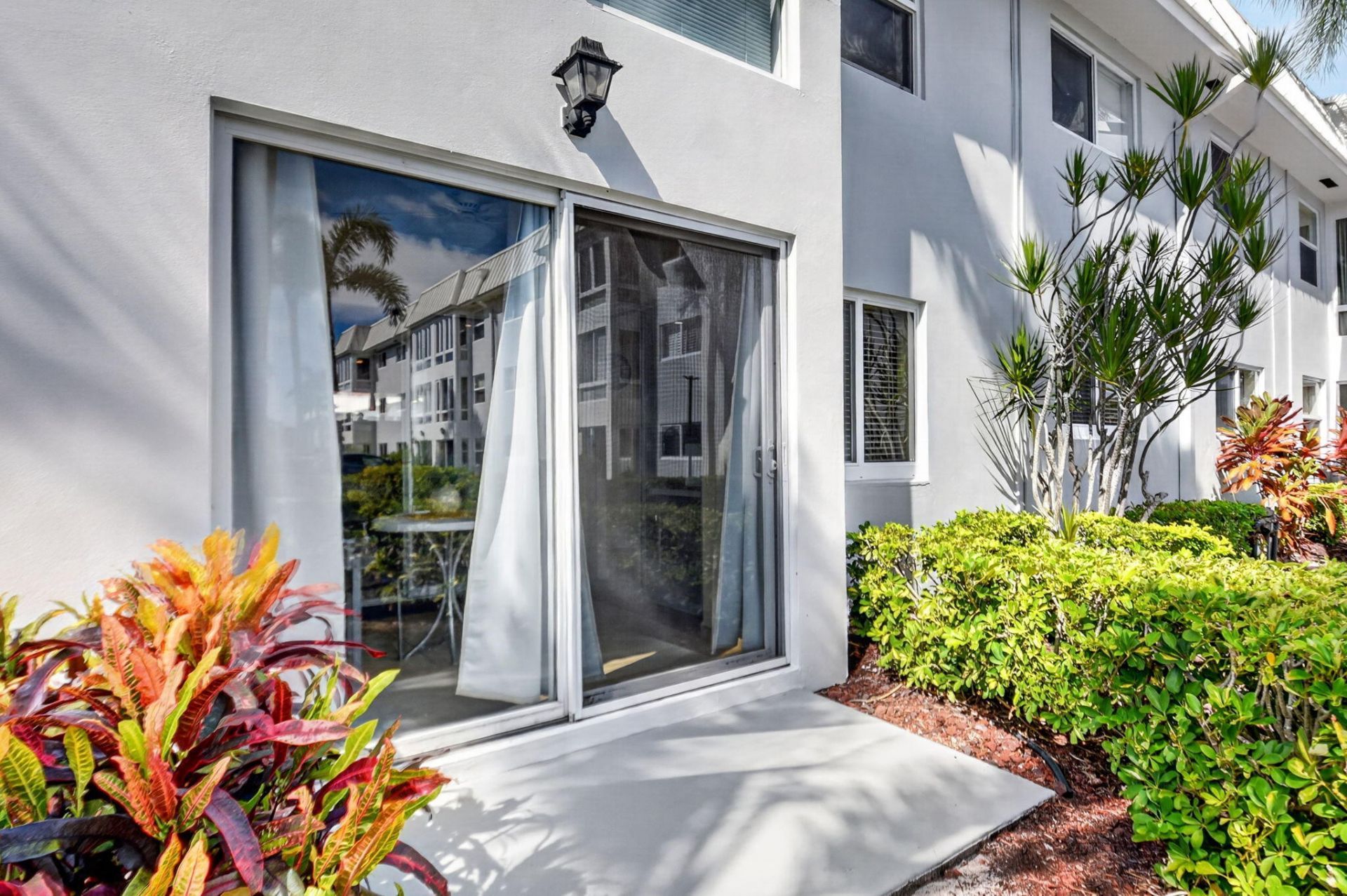 32 Colonial Club Drive, Unit 102, Boynton Beach, FL 33435 Photo