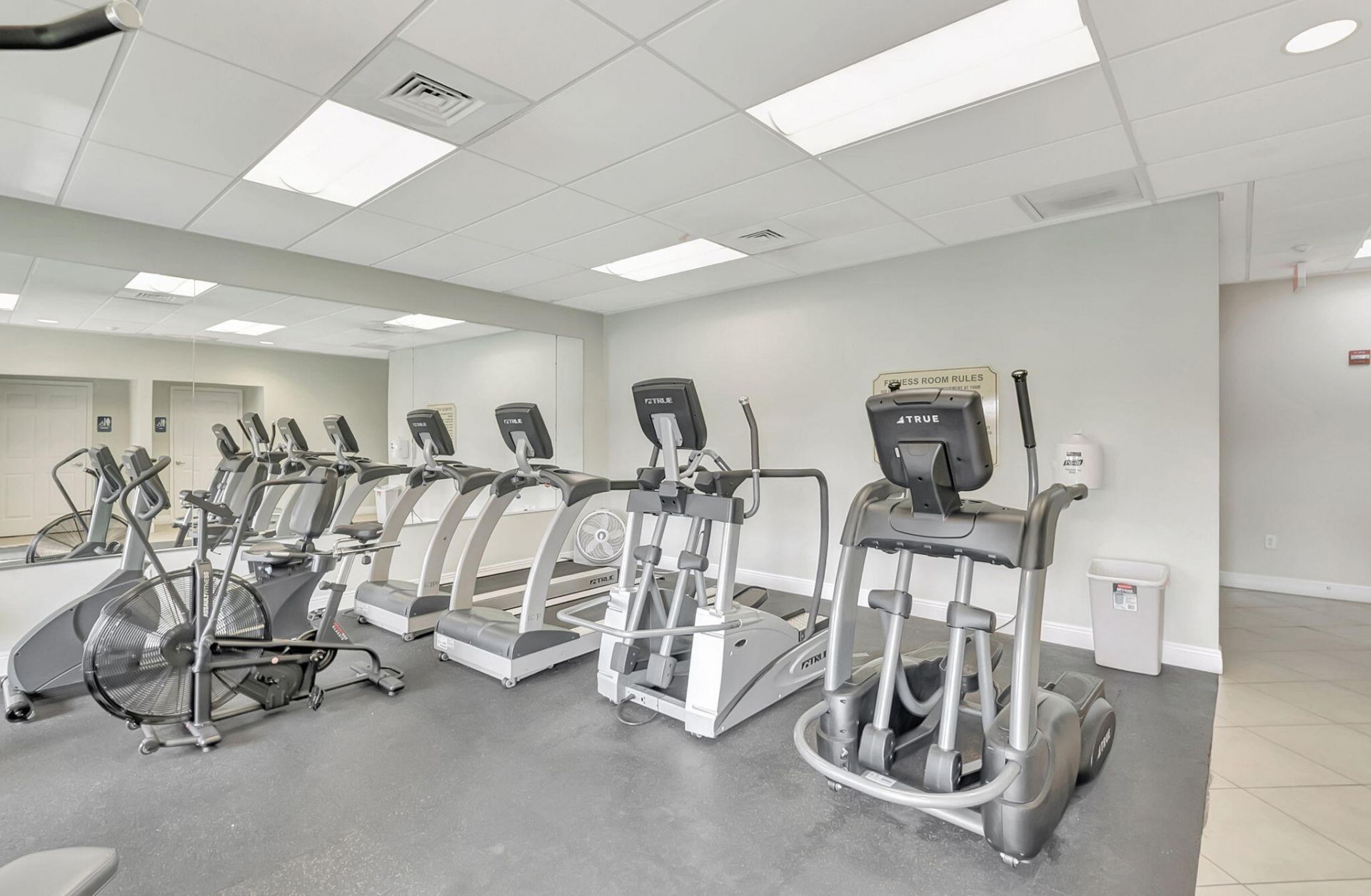 32 Colonial Club Drive, Unit 102, Boynton Beach, FL 33435 Photo