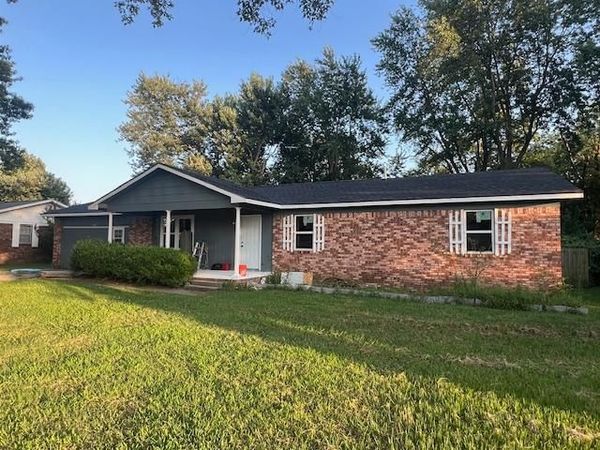 603 Cherry Street , Green Forest, AR 72638