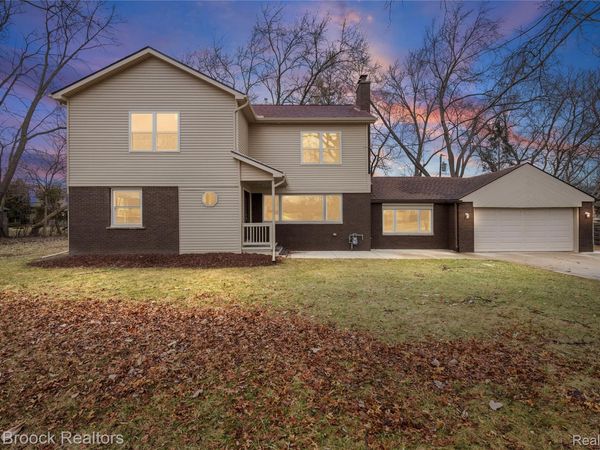 17348 Hilton Street , Southfield, Mi 48075