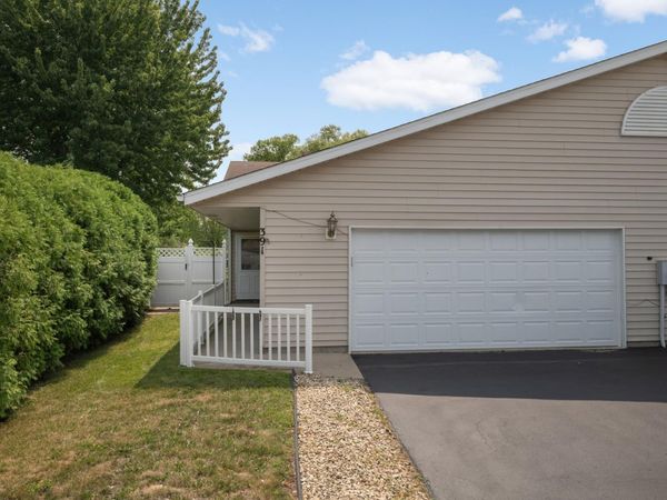 391 Cari Park Lane , Hastings, MN 55033