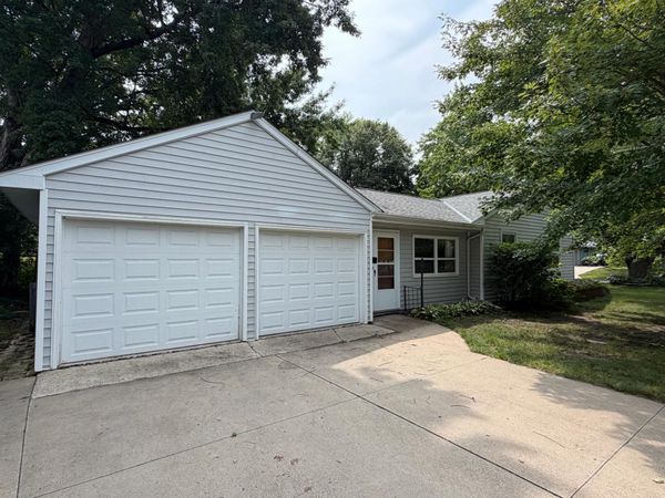 3 Fareway Drive , Northfield, MN 55057