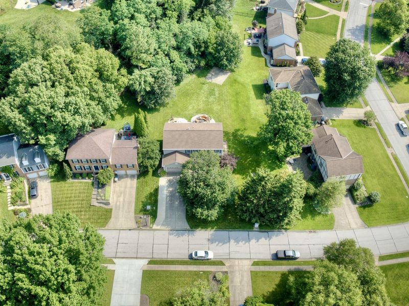 2064 Periwinkle Court, Crescent Springs, KY 41017 Photo 10