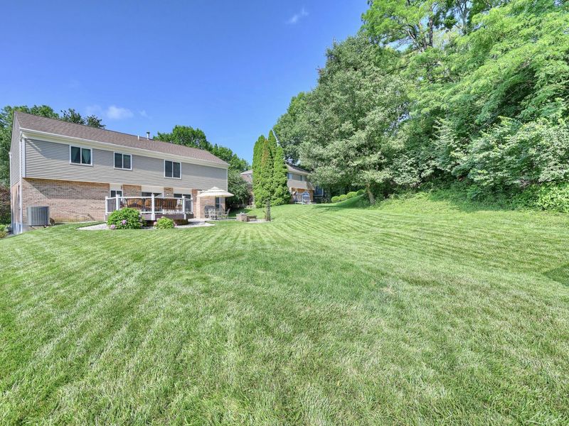 2064 Periwinkle Court, Crescent Springs, KY 41017 Photo 7
