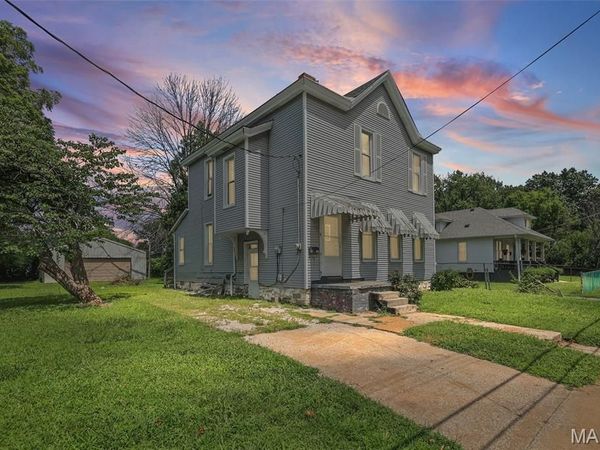 912 Tremont Street, Alton, IL 62002