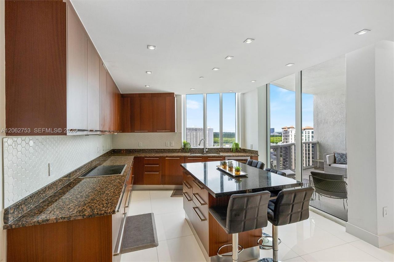 15811 Collins Ave , Unit 1604, Sunny Isles Beach, FL 33160 Photo