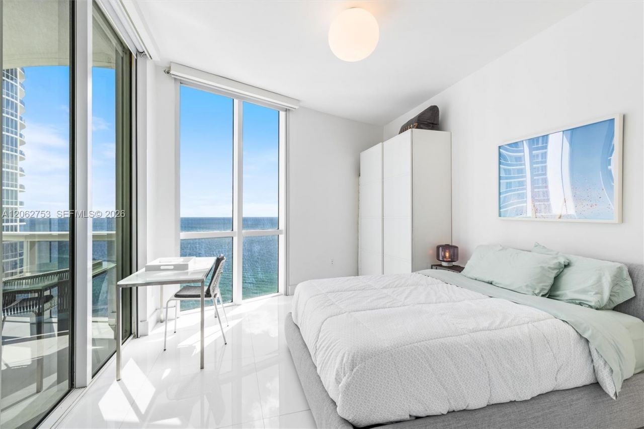 15811 Collins Ave , Unit 1604, Sunny Isles Beach, FL 33160 Photo