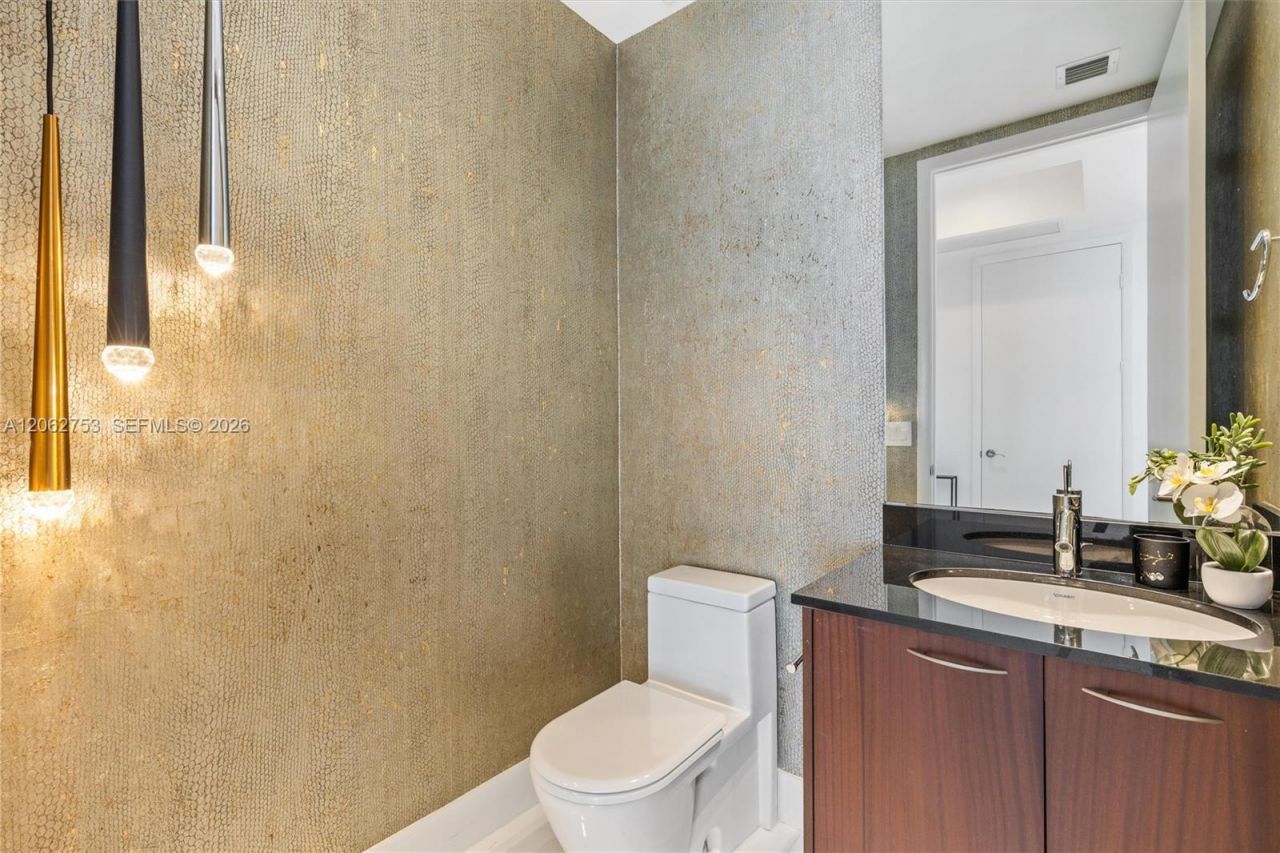 15811 Collins Ave , Unit 1604, Sunny Isles Beach, FL 33160 Photo