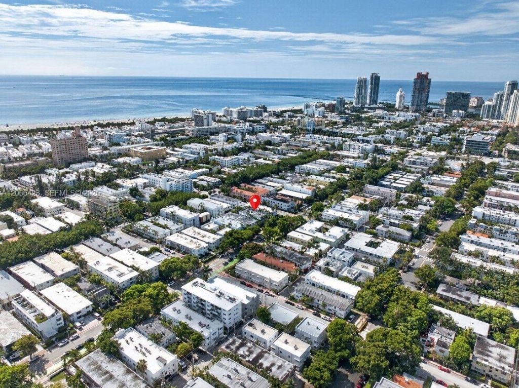811 Jefferson Ave, Unit 204, Miami Beach, FL 33139 Photo