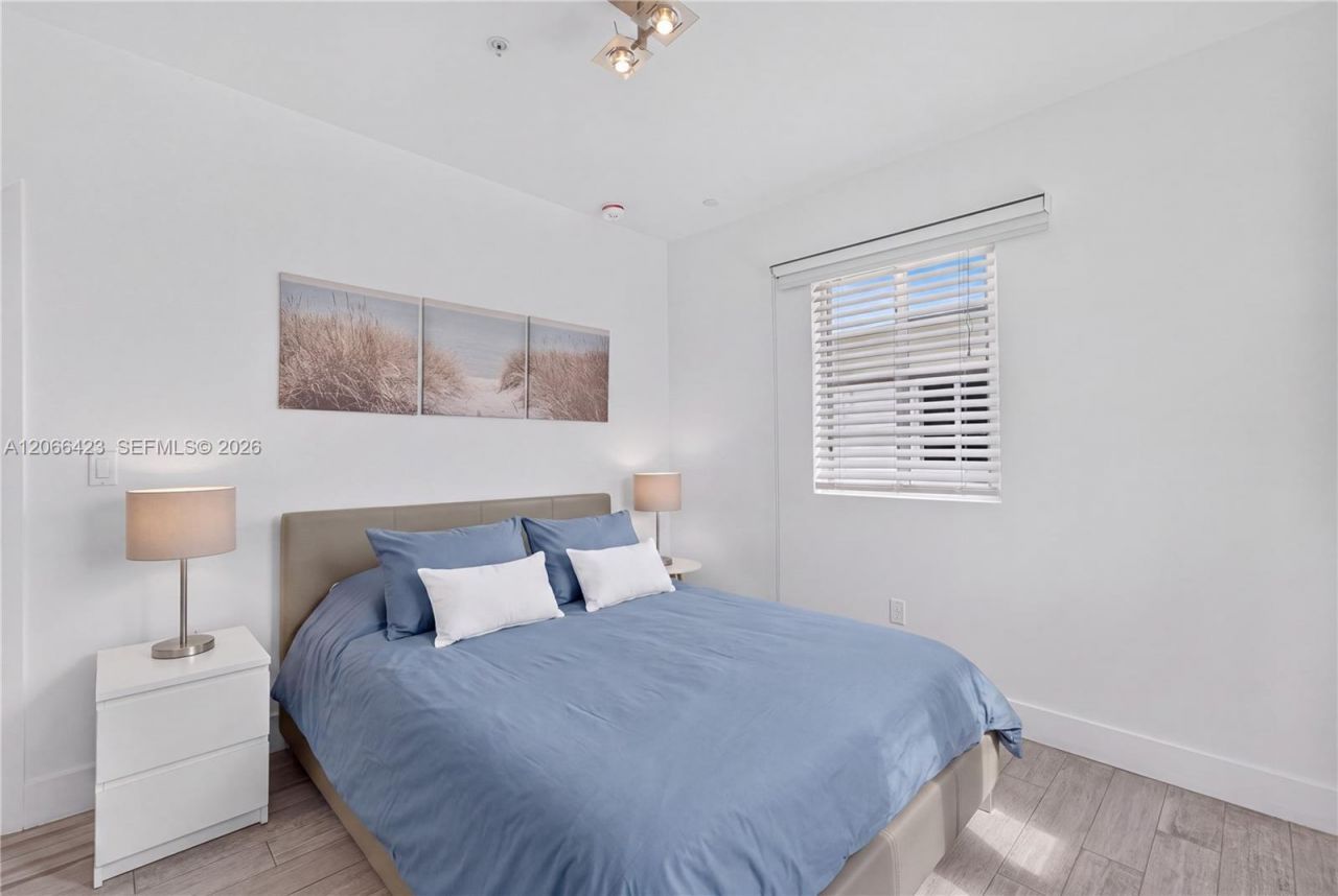 811 Jefferson Ave, Unit 204, Miami Beach, FL 33139 Photo