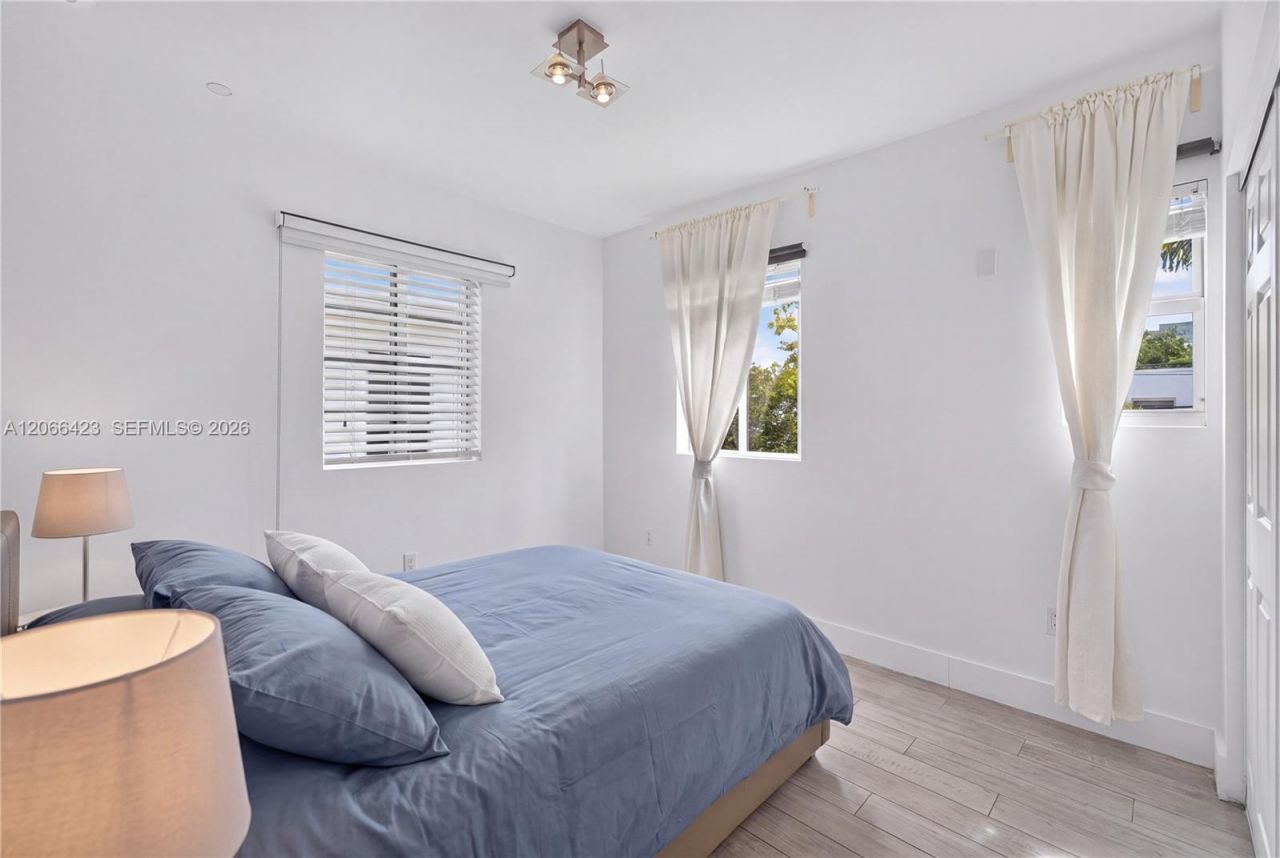 811 Jefferson Ave, Unit 204, Miami Beach, FL 33139 Photo