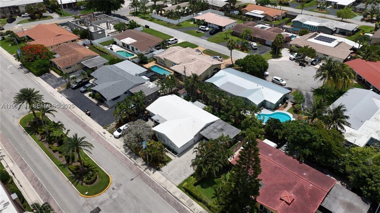2220 NE 36th St , Unit #1, Lighthouse Point, FL 33064 Photo