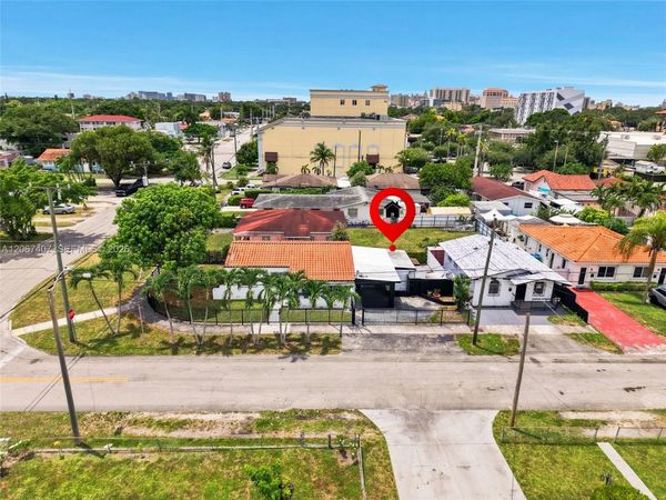 3500 NW 1st St , Unit Main House, Miami, FL 33125
