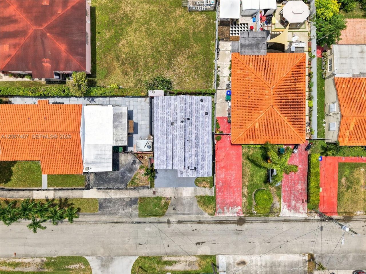 3500 NW 1st St, Miami, FL 33125 Photo